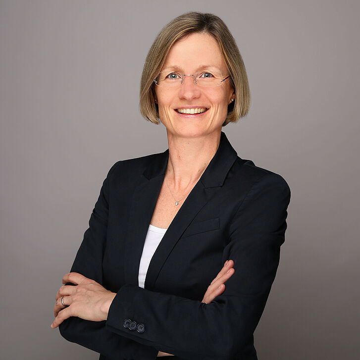 Karen Krämer, LL.M.
