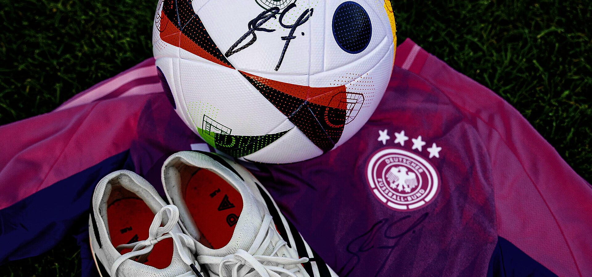 Gewinnen Sie signiertes EM-Equipment!